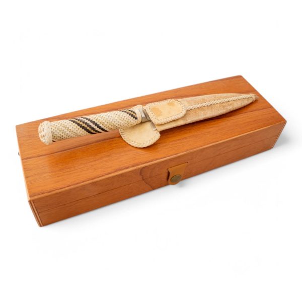 Cuchillo Trenzado En 18 Cm En Caja Fina De Madera Cedro Lustrado Estilo SERRANO TRENZADO