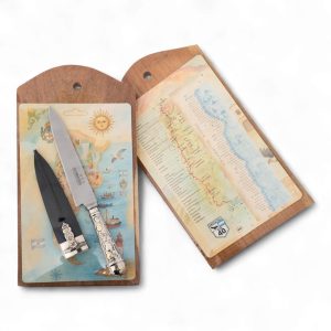 JUEGO DE TABLA Y CUCHILLOS ALPACA LABRADO